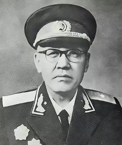 谢文东和贺晋年,民国悍匪谢文东