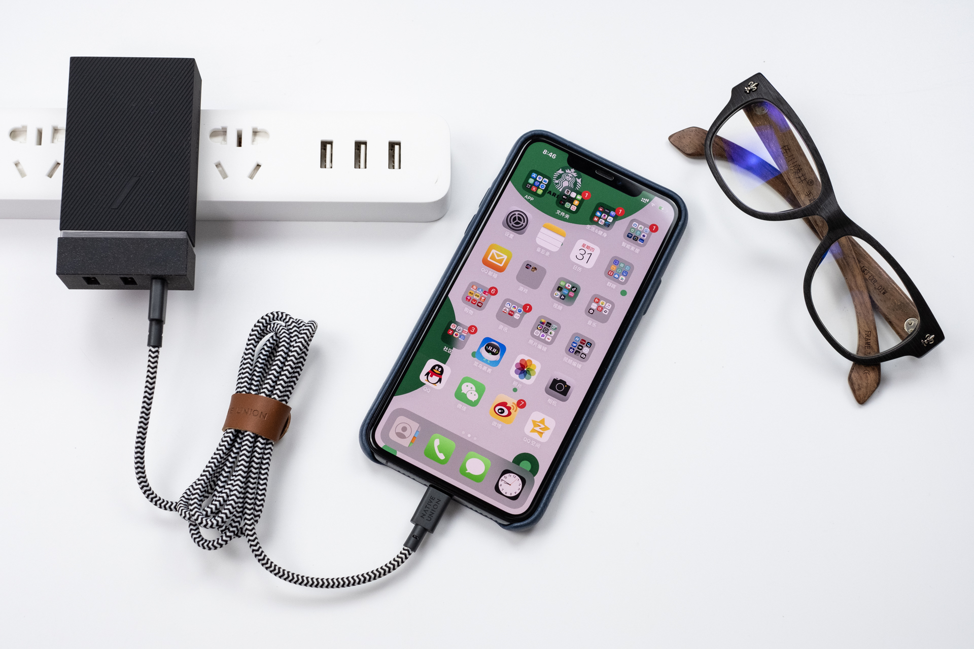 苹果官方体验店设计,苹果公司最具特色的专卖店设计