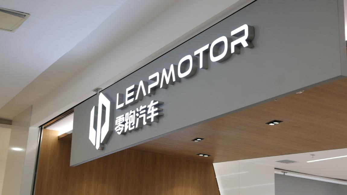 把店开在没有人流的商圈,把店开在小区里也没想过会挣钱