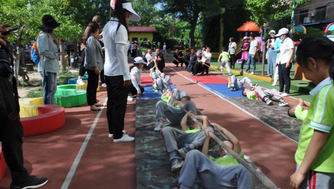 幼儿园我是小红军重走长征路游戏,小班重走长征路闯关游戏