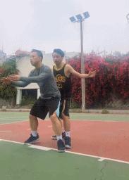 篮球盖帽技巧30招,上篮防止被帽的最佳方法