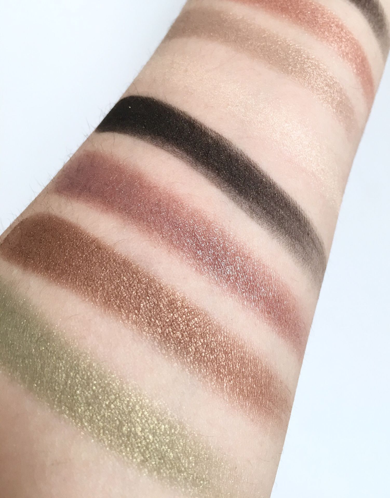 wetnwild湿又野眼影测评,基础款彩妆推荐女士品牌有哪些