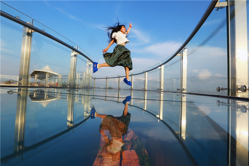 初夏河南,找寻童心,邂逅伏羲山的斜阳,一颗心萌化在云上牧场