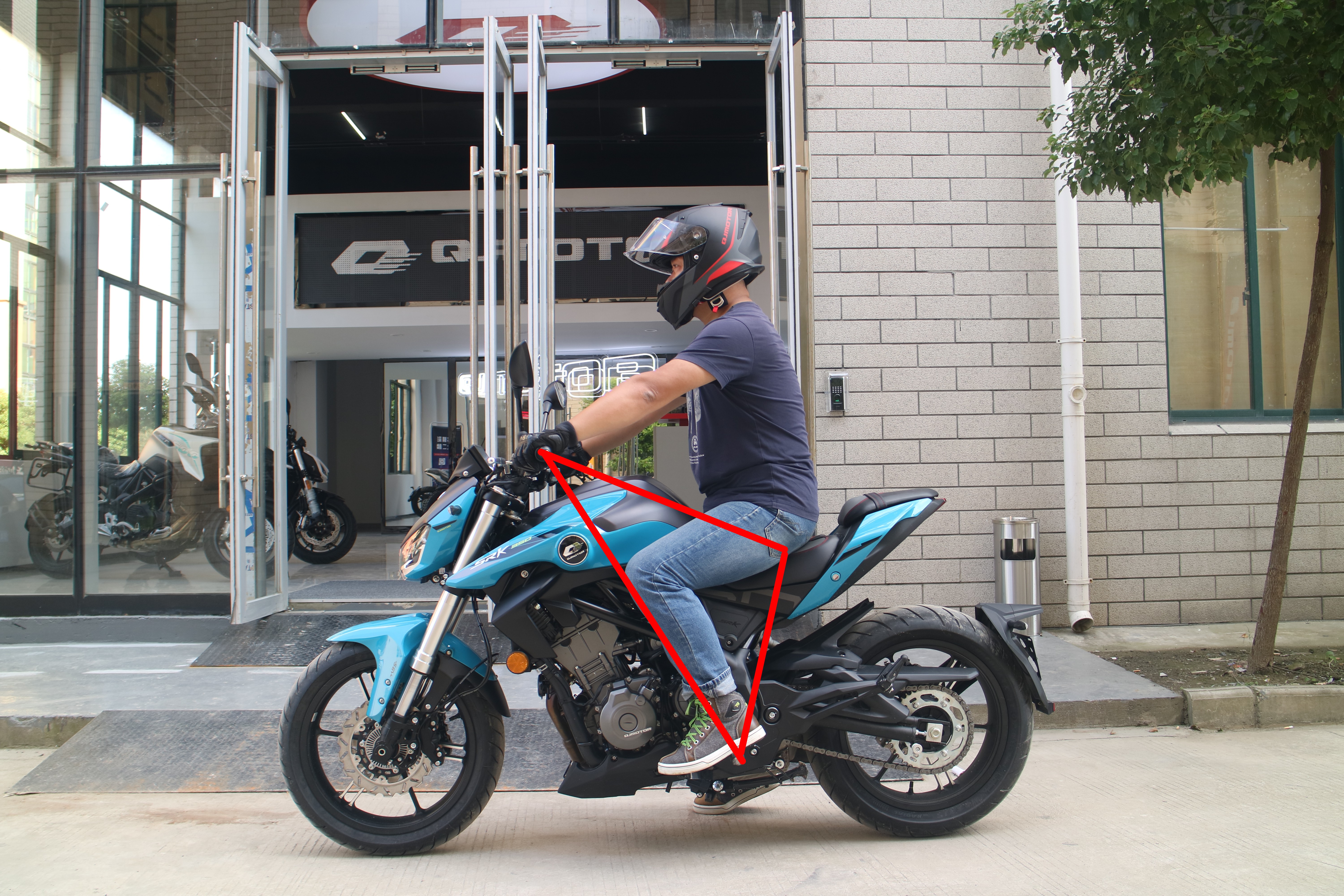 试驾奔达350,追350车测评