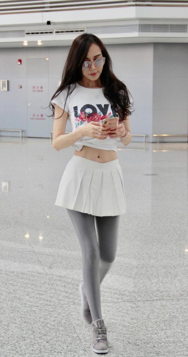 53岁仍未婚、亿万资产无人继承又怎样，单身富婆的快乐你不懂