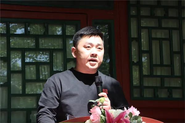 远山春色,龙泉青瓷艺术巴黎展