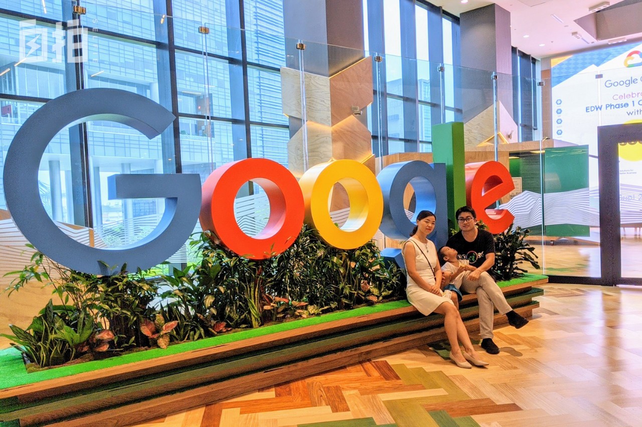 21岁失去两位亲人,21岁少年失去双亲