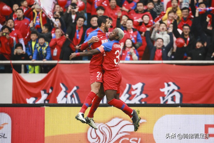 领先绝杀重庆斯威客场2:4广州富力,广州富力绝平上海上港