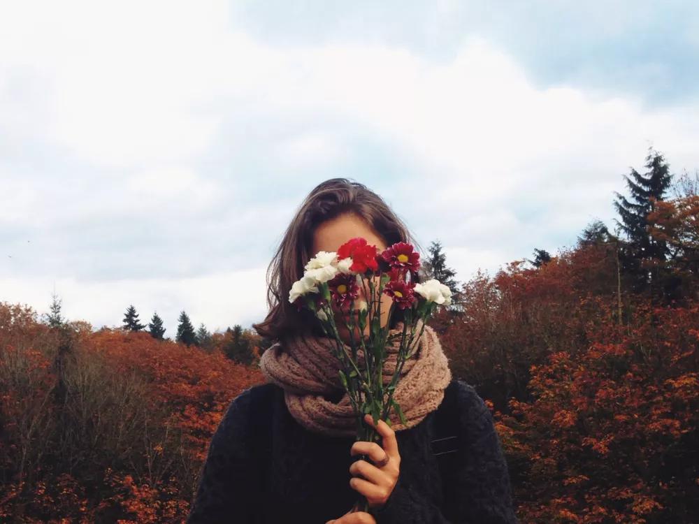 38岁有钱未婚优质女，被婶妈找上门，问要不要过继个孙子给她养老