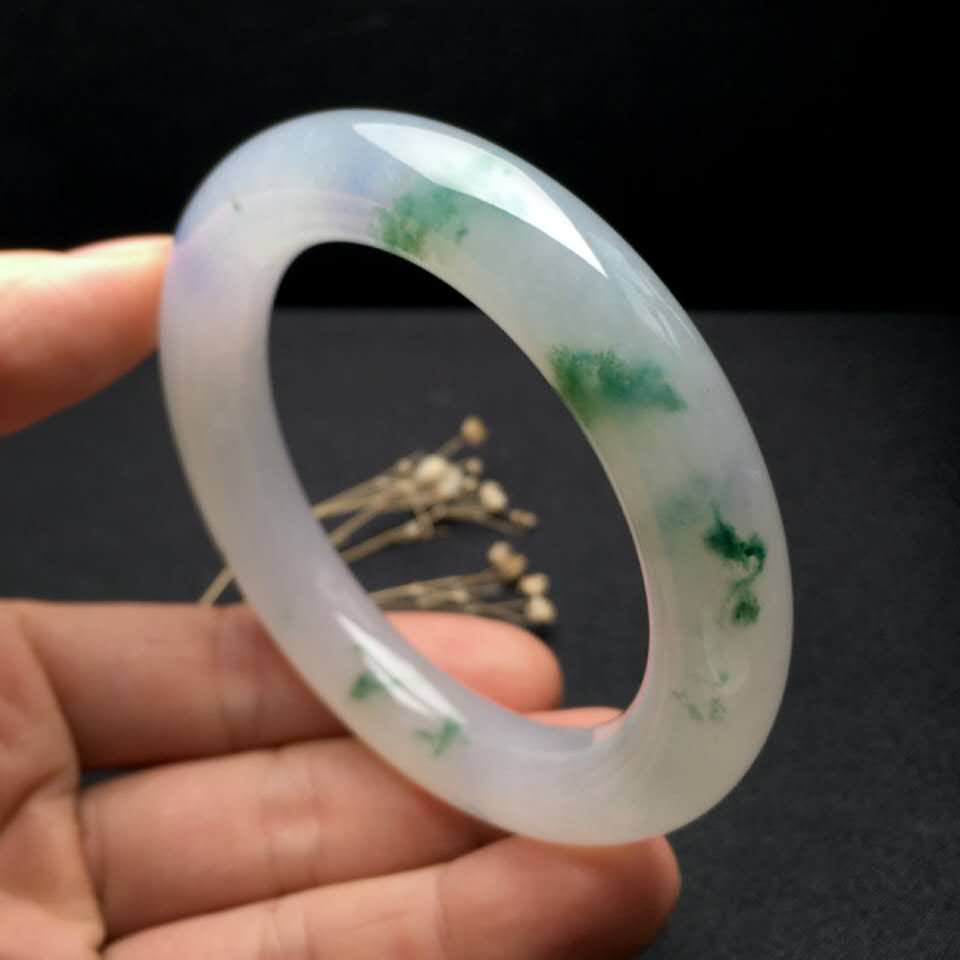 翡翠鉴别真假紫光灯,翡翠真假鉴别女专家