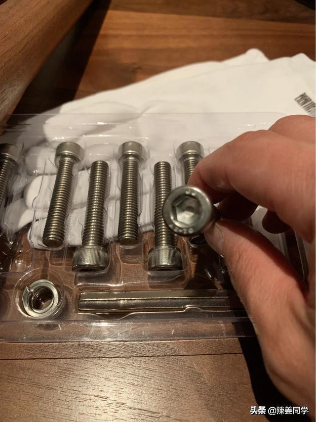 黑胡桃茶桌最新款2023方桌,极简轻奢黑胡桃实木方桌