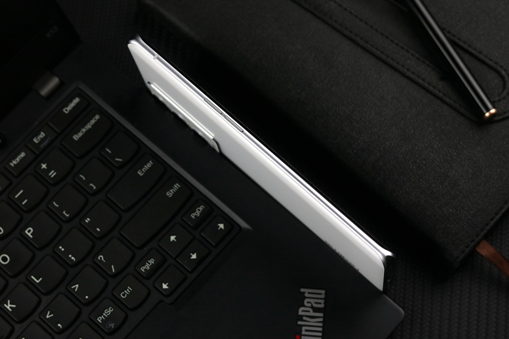 标准“水桶”级配置，realmeGT大师探索版评测，骁龙870+120Hz屏