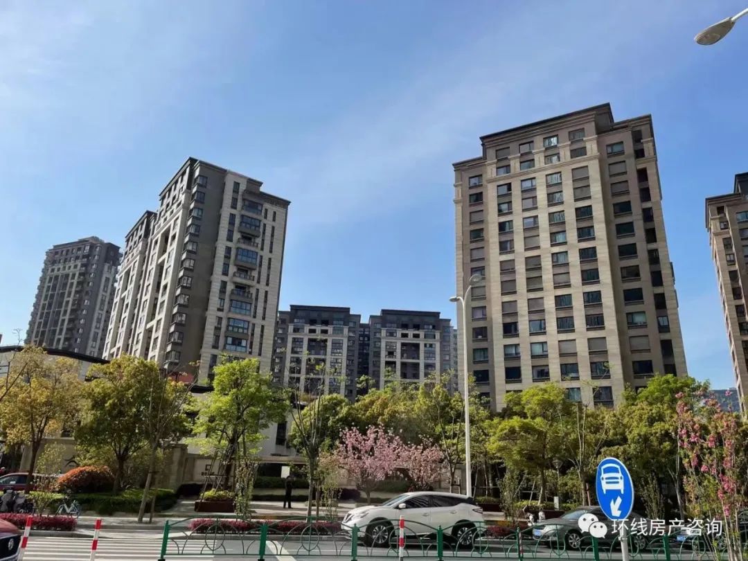 世界顶级金融城市陆家嘴,上海除了陆家嘴就没有高楼了吗