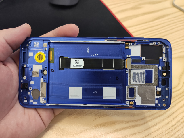 小米9进水绿屏维修多少钱,小米9进水屏幕修复