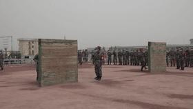 仰卧起坐4213个，单杠卷身上604个……*疆新**军区的兵，真牛