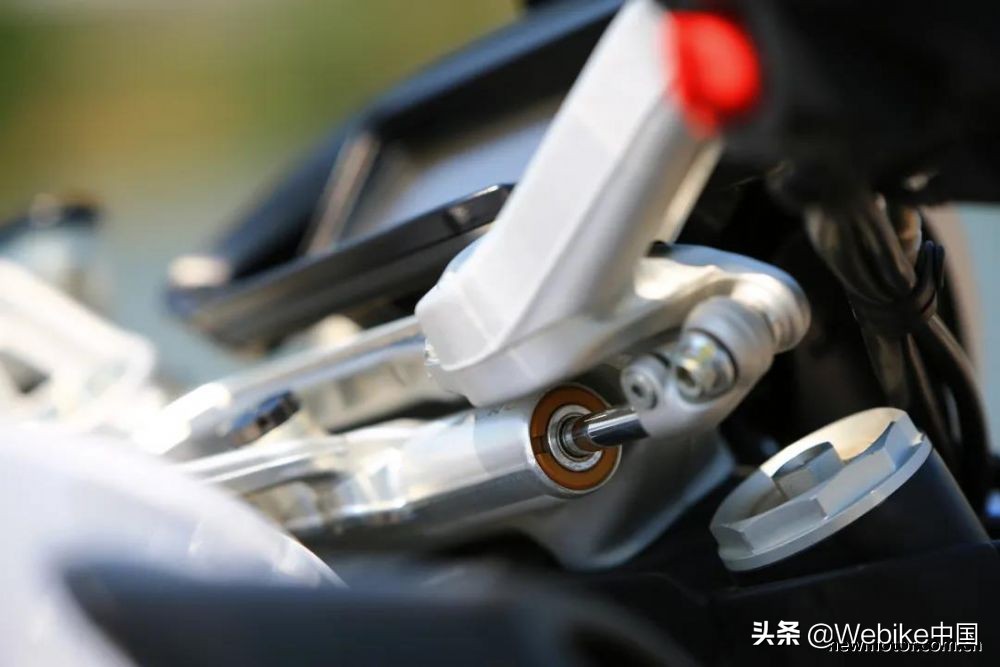 濂ュ彜鏂superveloce800,濂ュ彜鏂brutale800rr