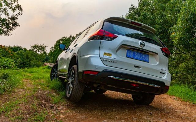 又到了梅雨季,日产奇骏冬季用车技巧