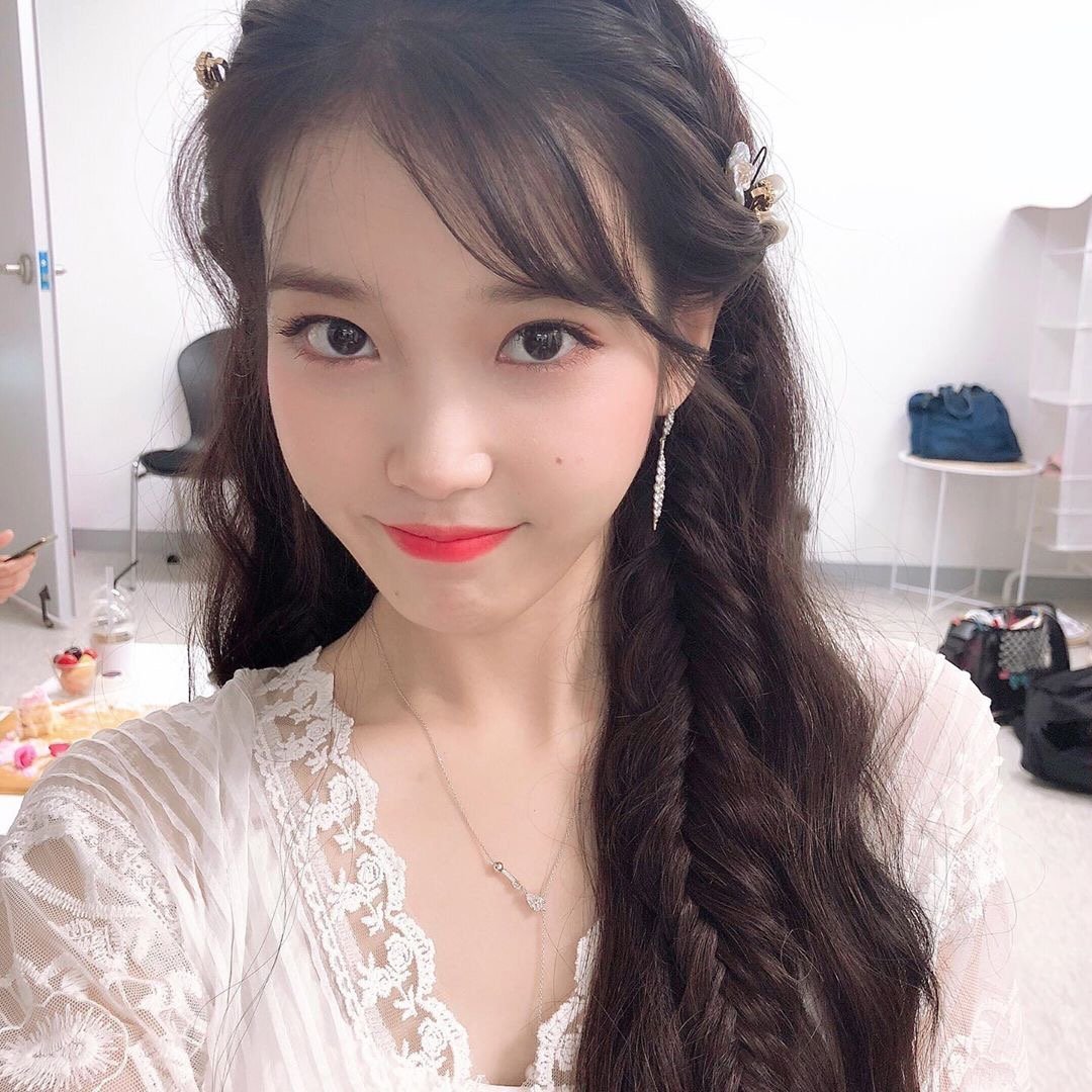 面膜推荐排行榜前十名干皮平价,涂抹美白补水面膜推荐学生平价