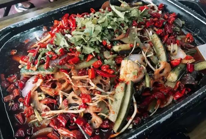 乐山网红美食街—张公桥，让你的每个夜晚都不重样