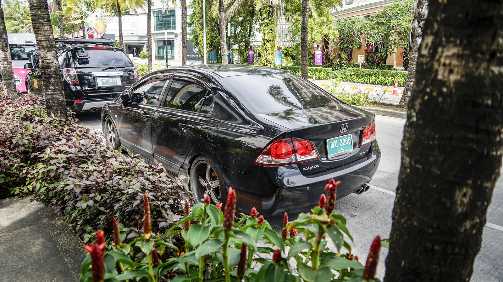 泰国风骏皮卡低趴改装,泰国丰田皮卡改装低趴