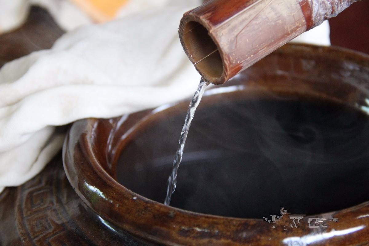 老白汾和出口汾酒哪个好喝,都说汾酒好喝我怎么觉得不好喝