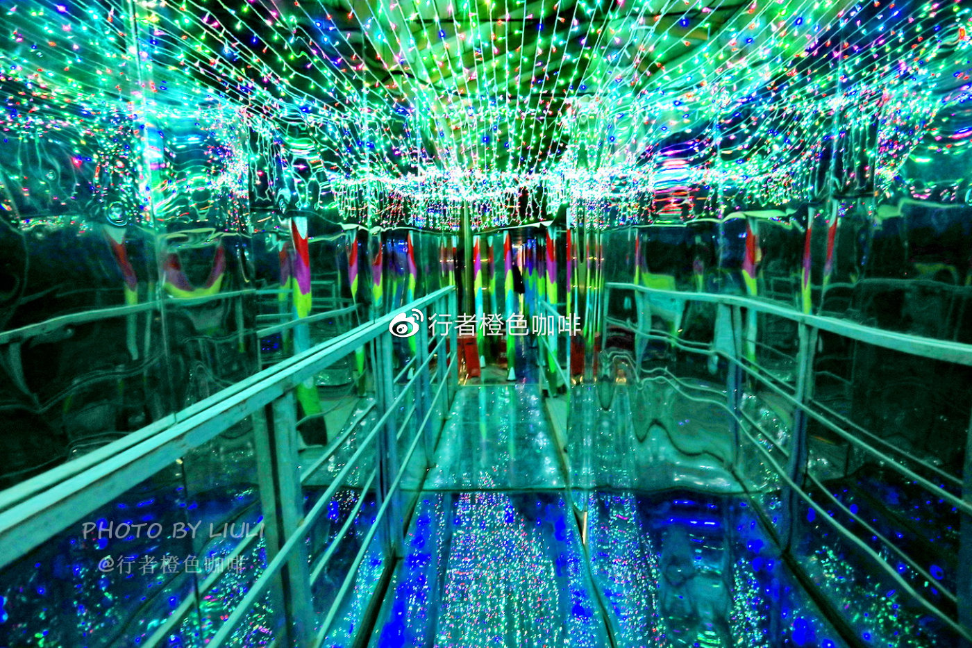 滑水冲浪刺激视频,北京密云清凉谷游玩攻略