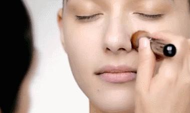 粉底越厚越不容易卡粉怎么补救,粉底是越贵越好还是便宜的好