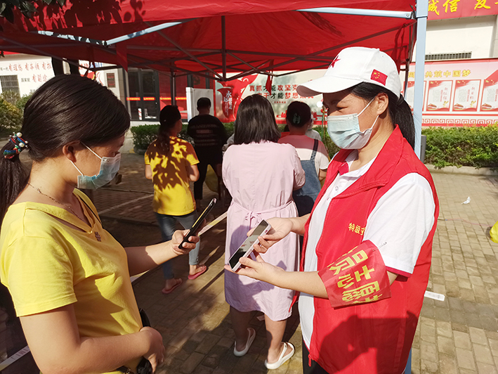 30万人的郑州富士康真实现状,郑州港区富士康的现状