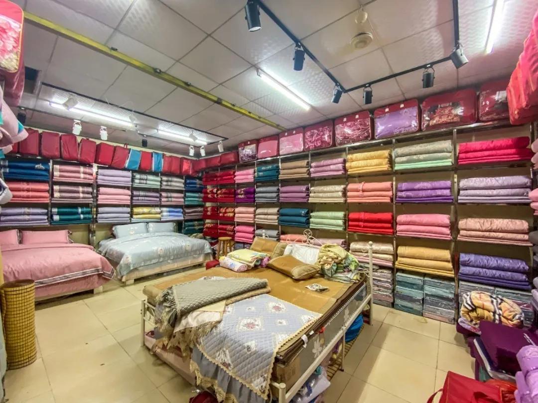 霞山外贸纺织城、服装城618狂欢节，消费满58元抽奖，100%中奖