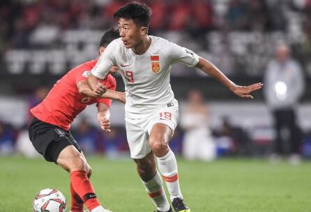 国足高位逼抢,高位逼抢代表球队