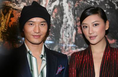 黄晓明杨颖怒发微博澄清小三事件,深扒二位的风流情史