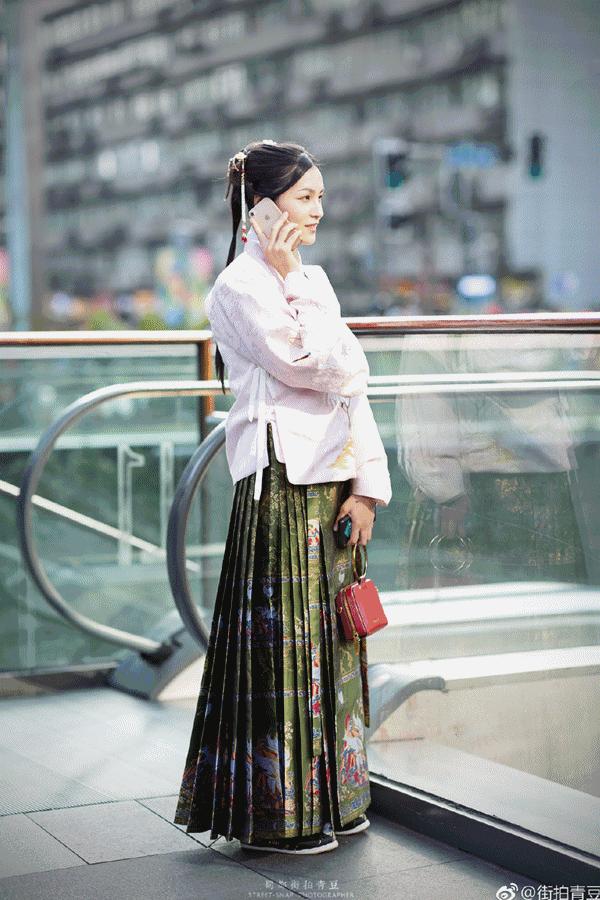 成都汉服第一城,扒一扒源头工厂