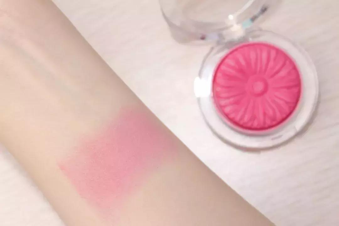 雪莉为什么会变黑,雪莉的照片为什么会越来越模糊