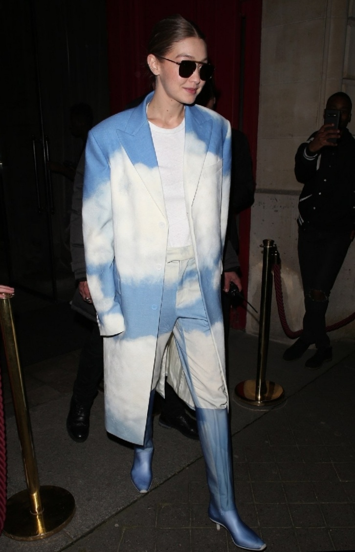 gigi最新穿搭,超模gigi穿搭集锦