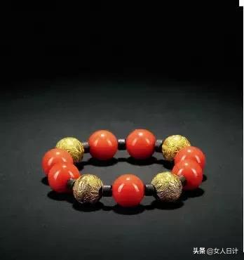 最适合穷人玩的5种手串,土豪看价值连城的东西