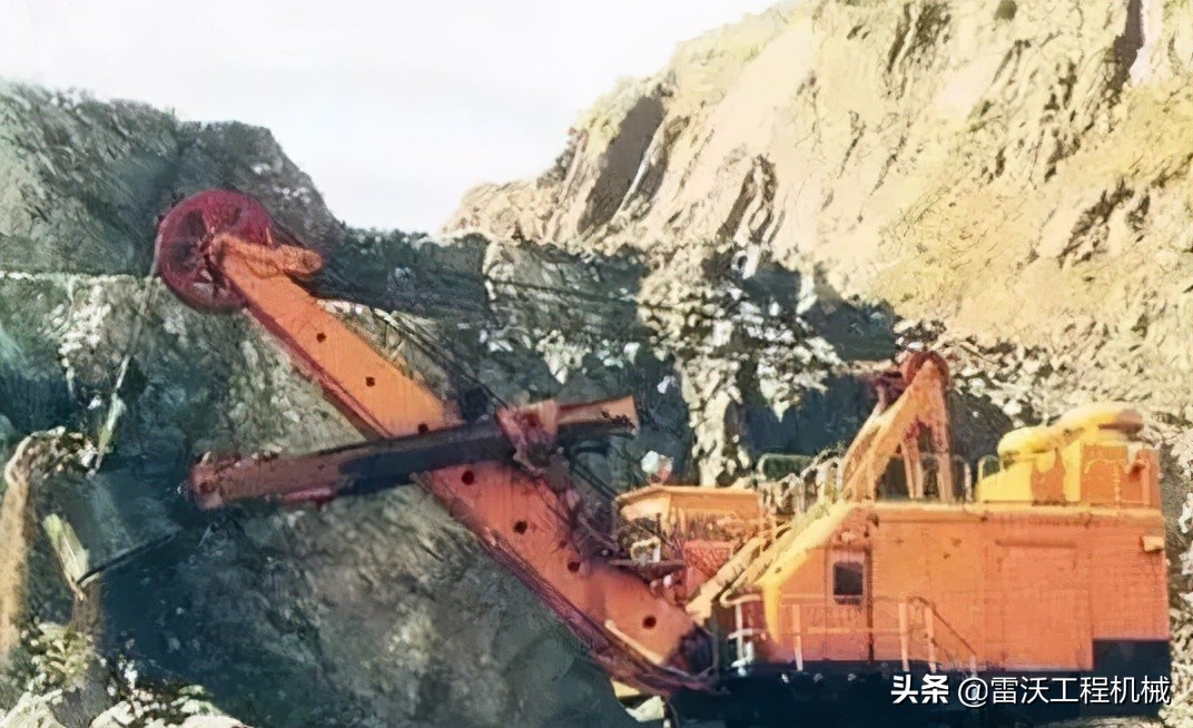 万丈高楼平地起抖音完整版歌曲,万丈高楼平地起抖音完整版原唱