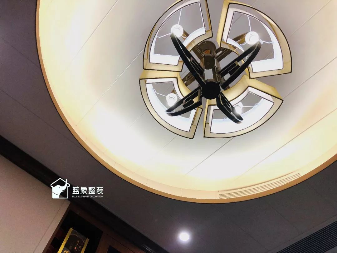 竹木纤维集成墙板和油漆哪个好,竹木纤维全屋整装多少钱一平米