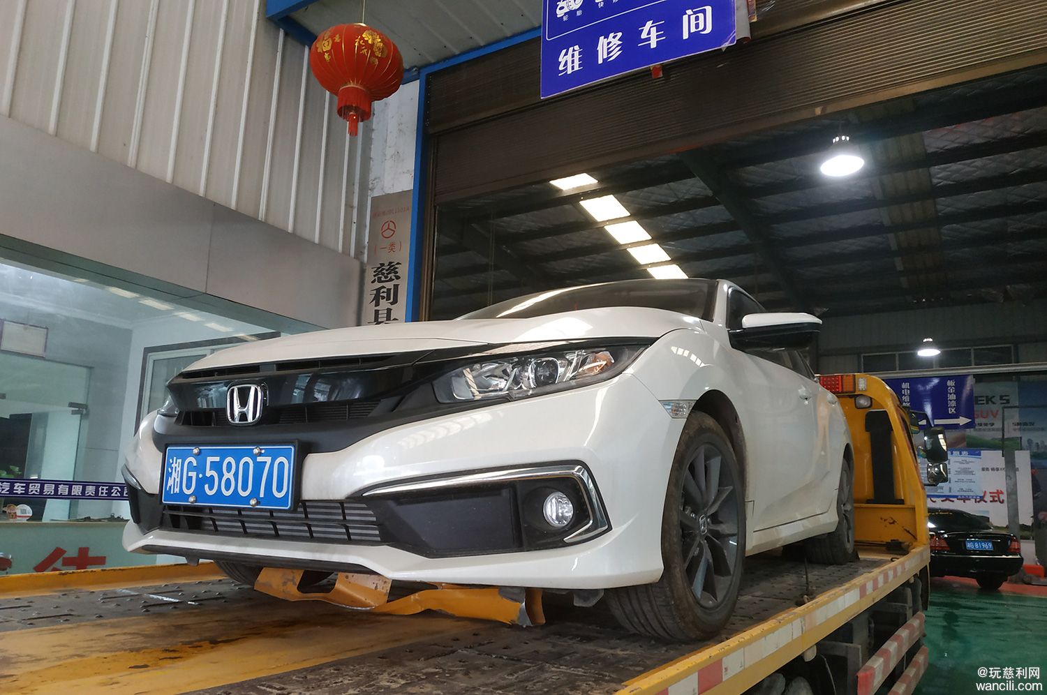 思域底盘轻轻被挂了,本田思域神车被交警拦下