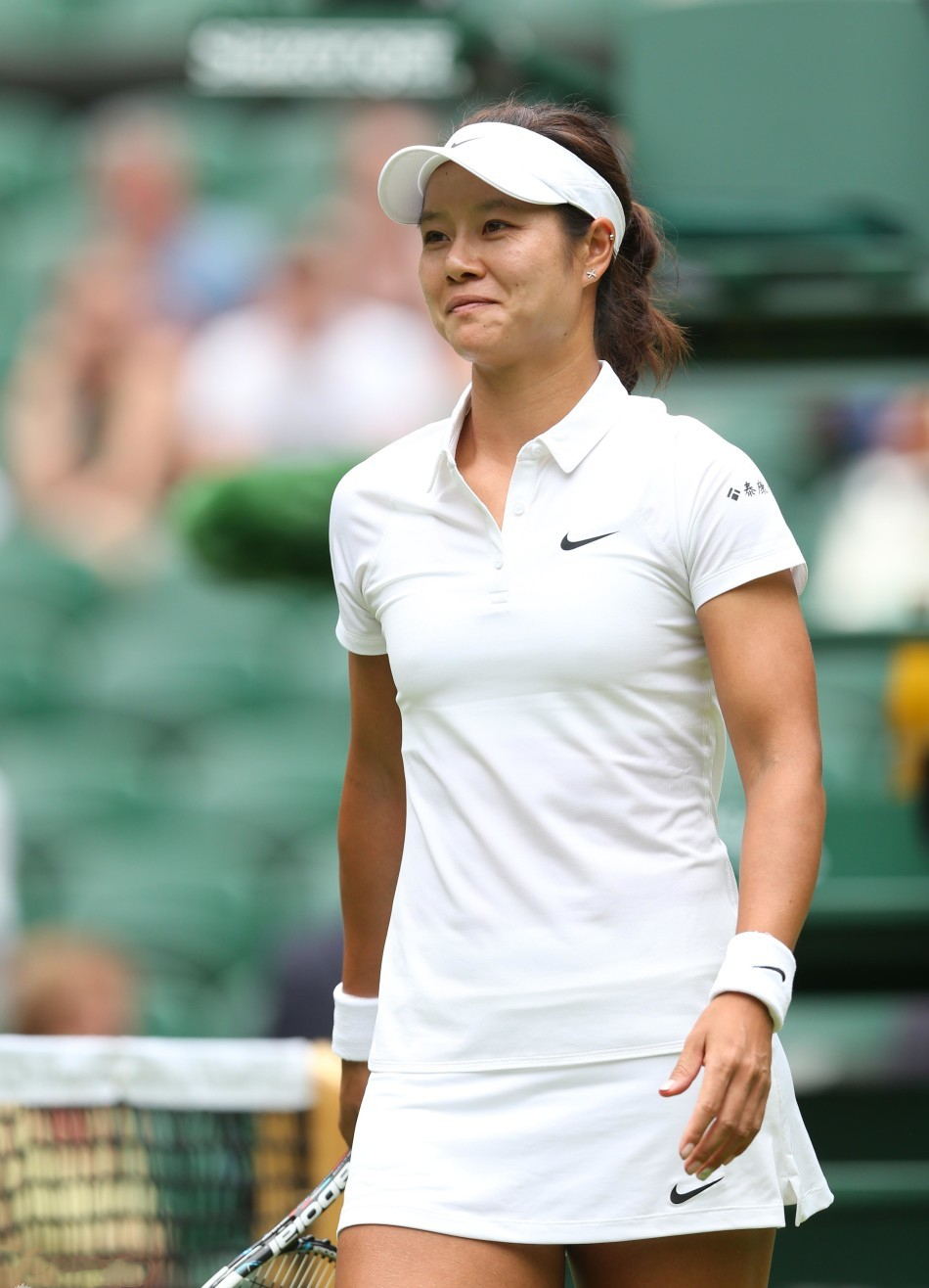 李娜传奇故事,网球选手李娜的成长历程