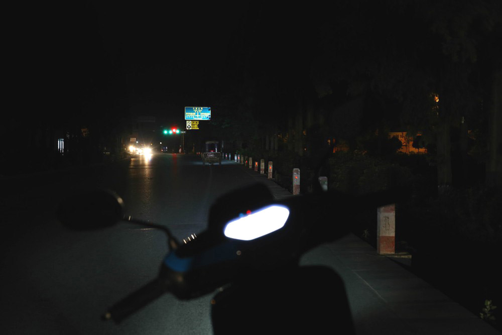 小牛最新电动车测评,小牛军绿色经典款电动车