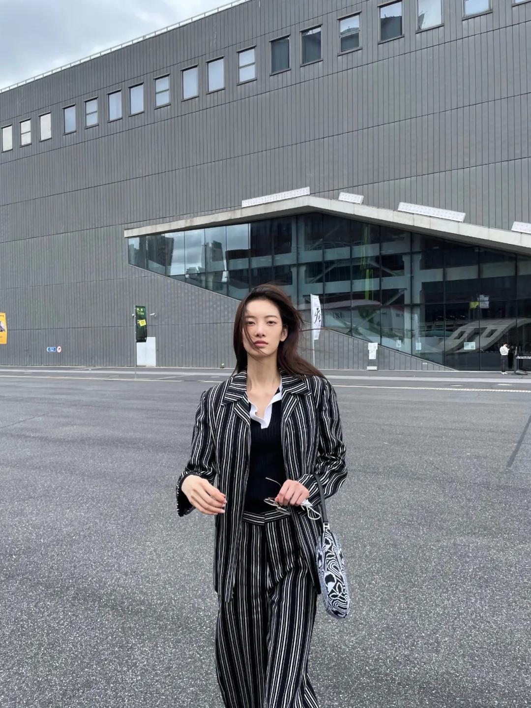 想听艺术少女Cici讲解敦煌壁画