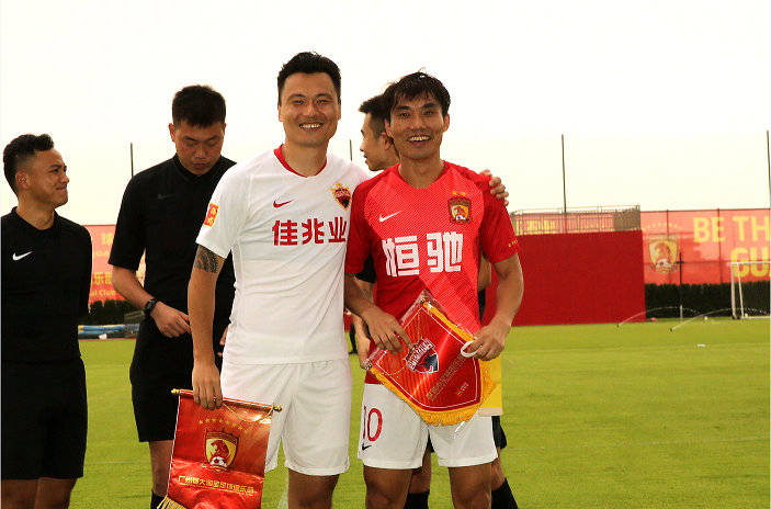 高拉特郜林,高拉特和保利尼奥和郜林