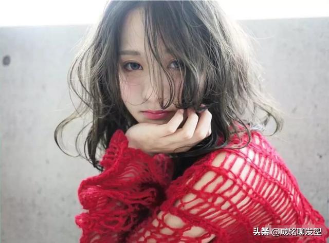 染烫后的干枯头发怎么保养,头发烫染之后干枯有没有小妙招