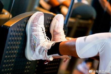 李宁反伍1代low,李宁反伍1代球鞋