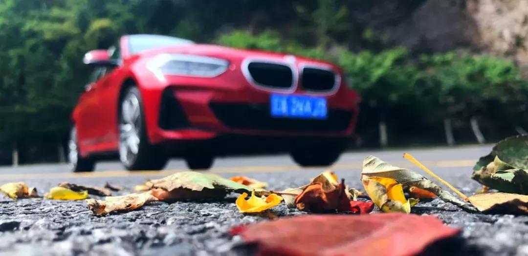 2020宝马1系120i时尚版三厢,bmw三厢120i1.5