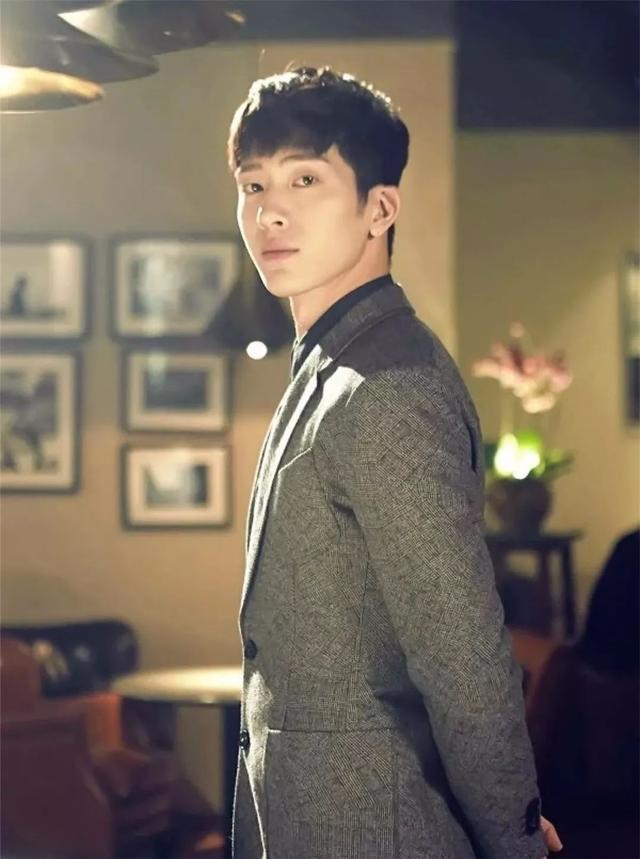 井柏然室内设计师视频,井柏然设计师真实身份