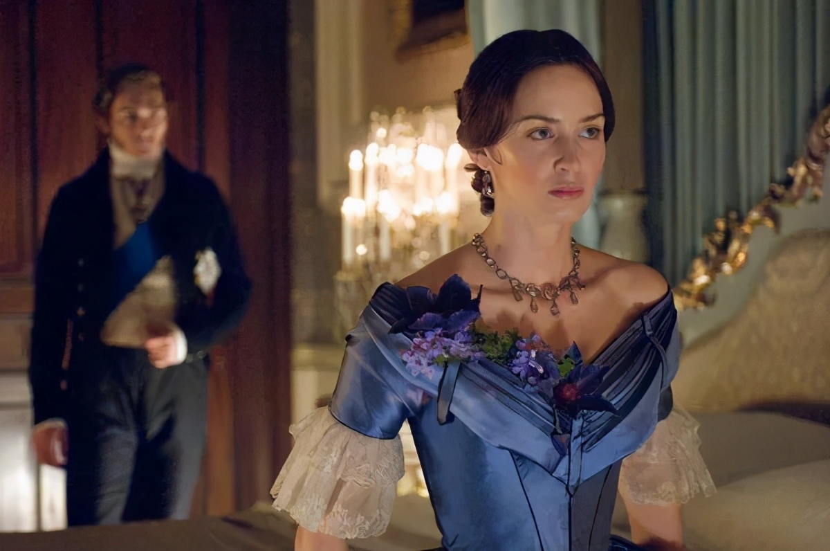 从巴洛克到洛可可的发展过程,从巴洛克风格到浪漫主义