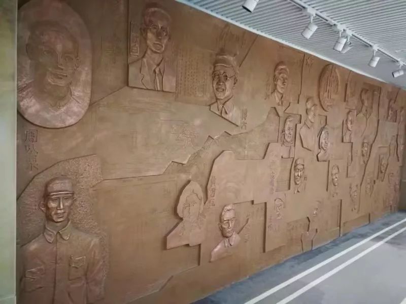 *安门天**向西2000米,有个地方叫国社