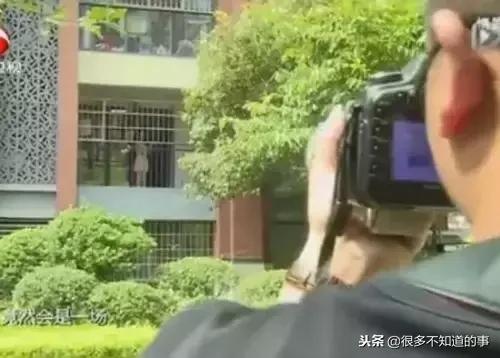 触目惊心女主的照片,独居女性拍到的令人惊悚的一幕