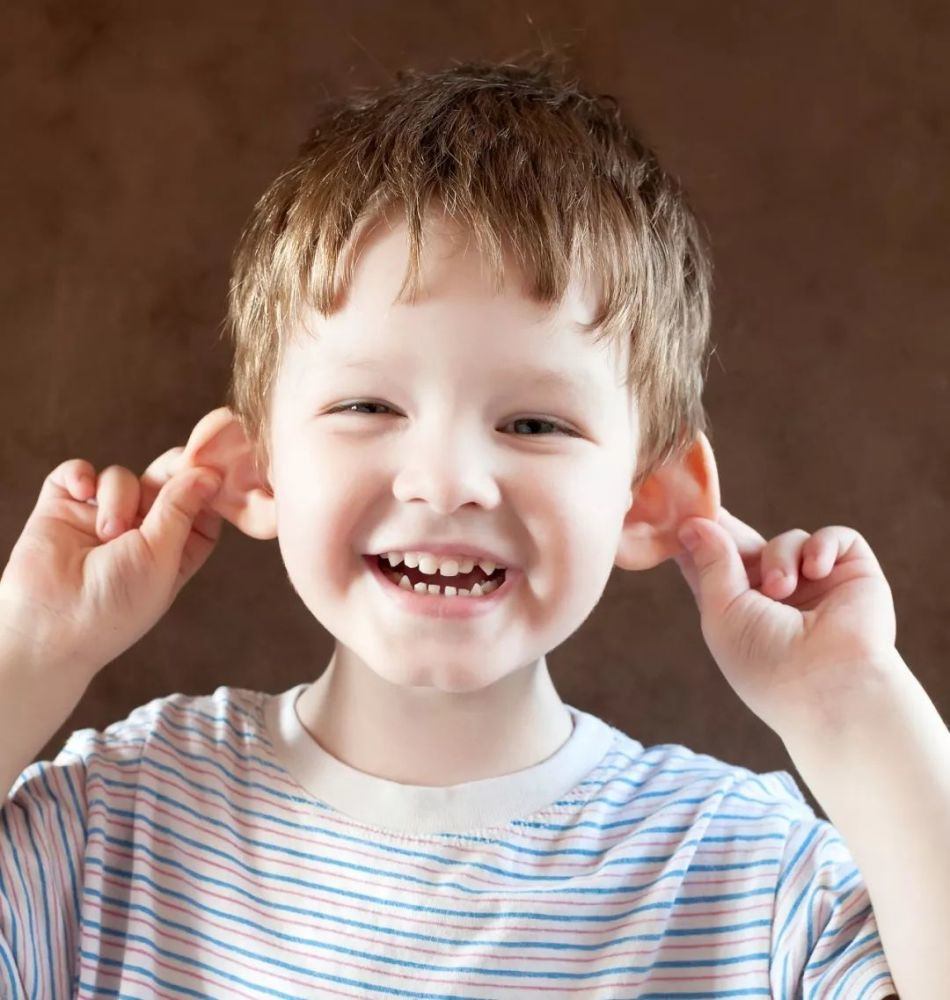 小孩把绿豆塞到耳朵里,小孩耳朵里面塞个绿豆子怎么办
